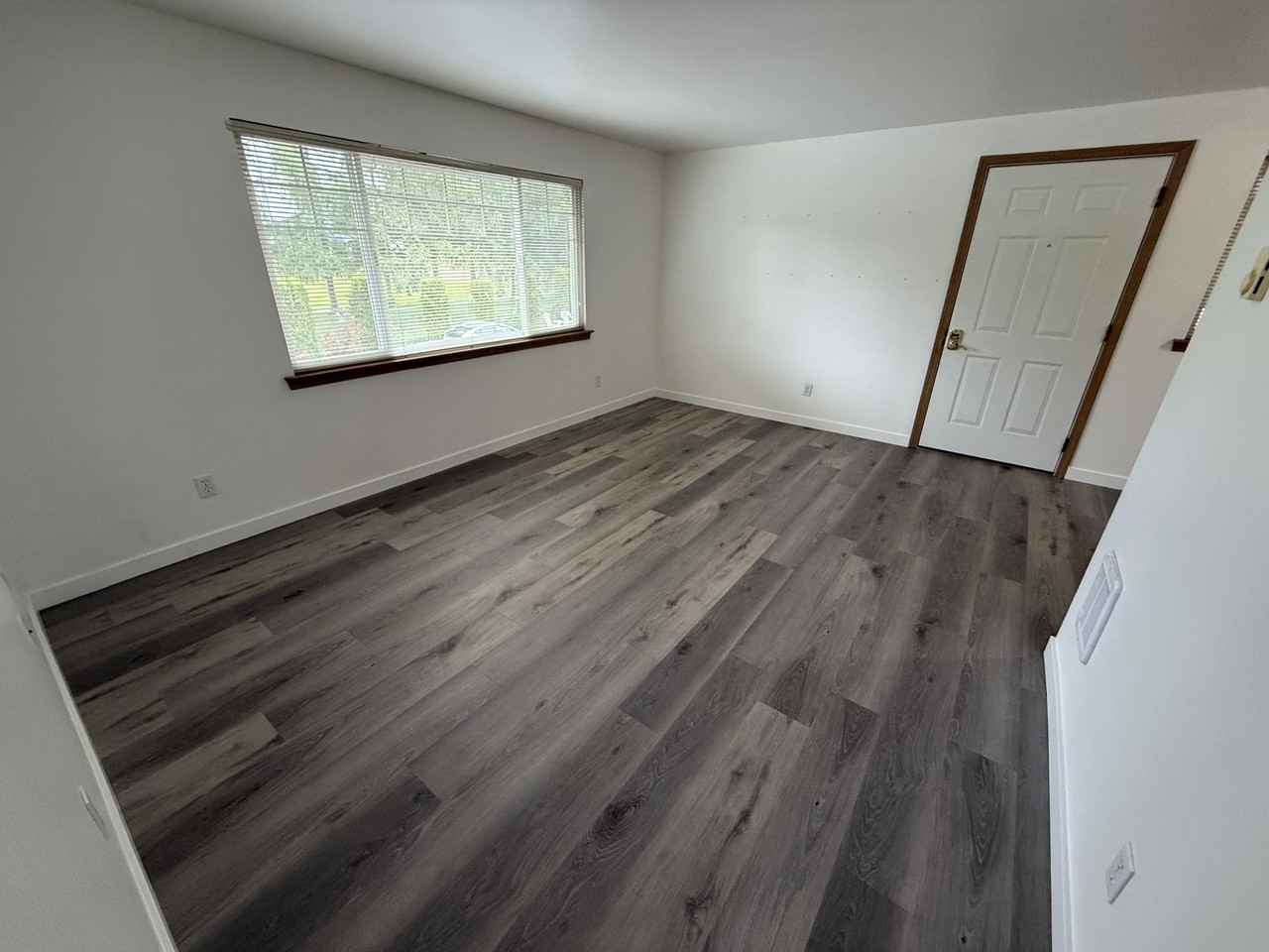 S1619-C8 - Photo 6 of 21