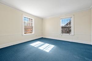 featured image of 7 Oak St