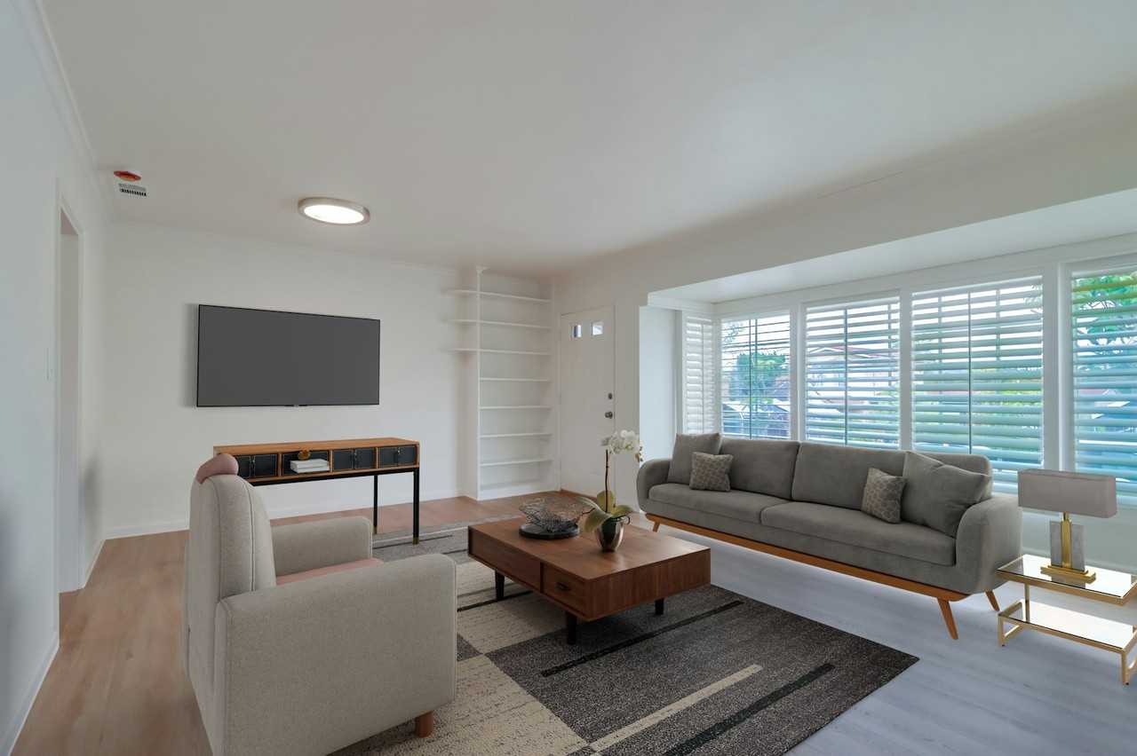 3926 Aragon Drive - Photo 3 of 11