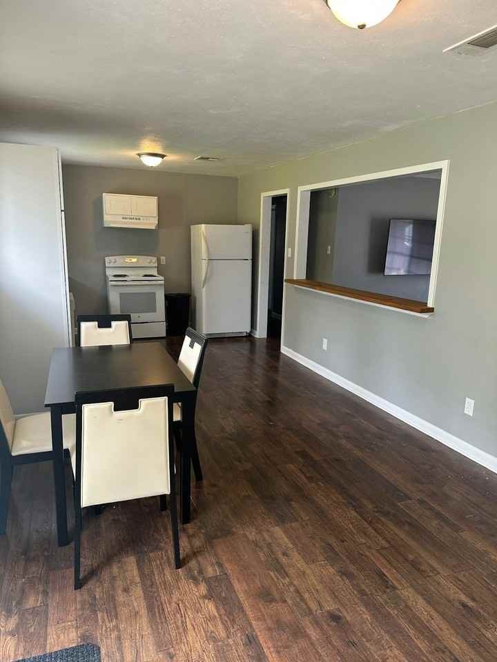 2222 North Rose Park Avenue - Photo 4 of 14