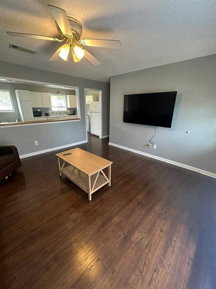 2222 North Rose Park Avenue - Photo 5 of 14