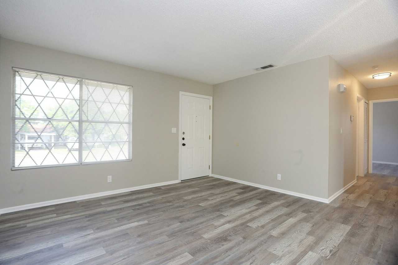 7306 Glen Hart - Photo 6 of 17