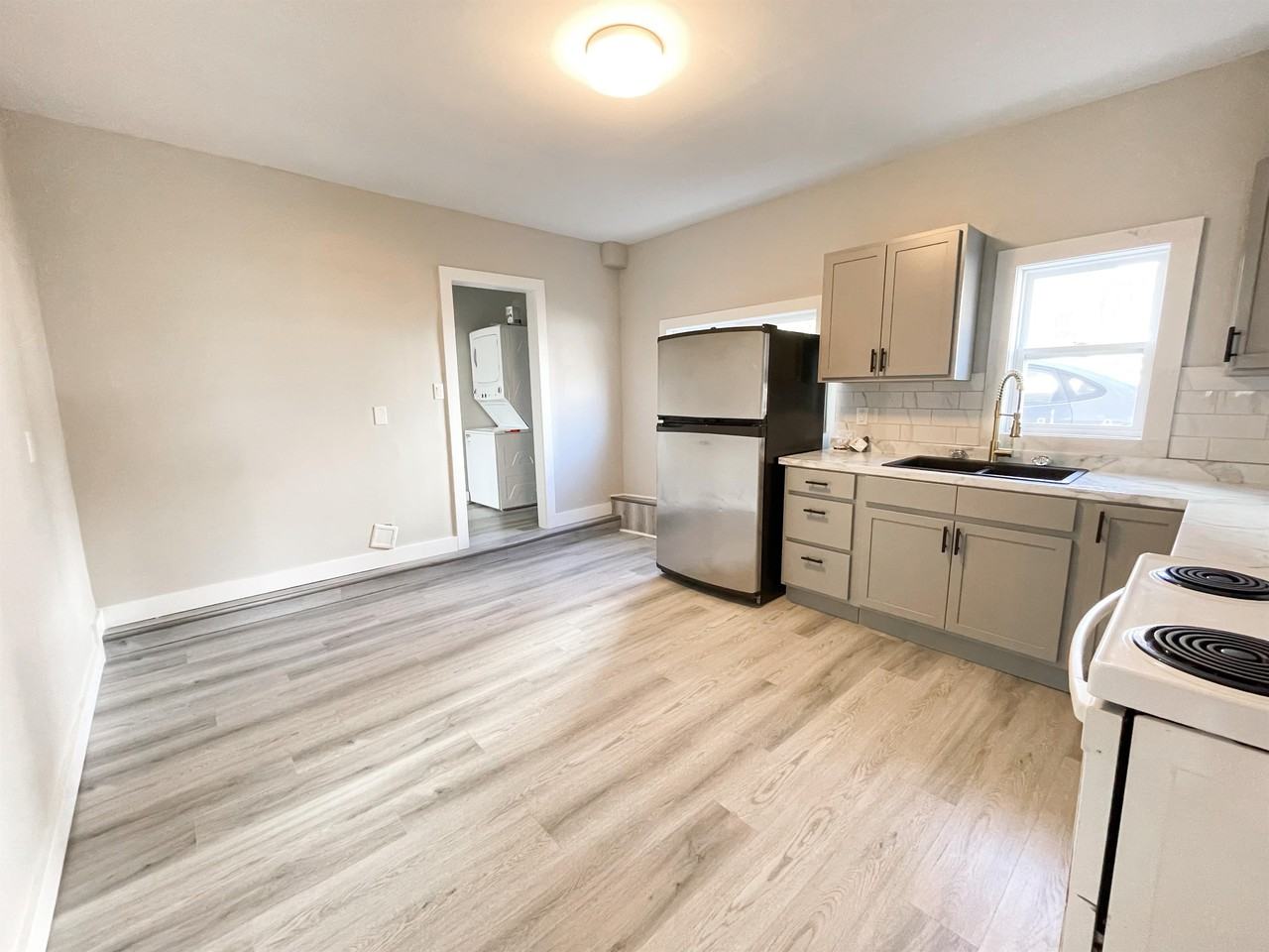 283 Wentworth St #283 - Photo 2 of 7