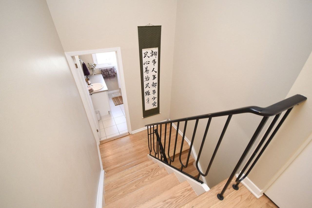 749 Springland Dr - Photo 4 of 11