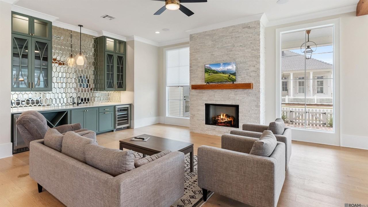 2757 Chenal Ct - Photo 4 of 19