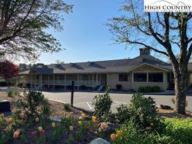 193 E Landing Dr - Photo 1 of 1