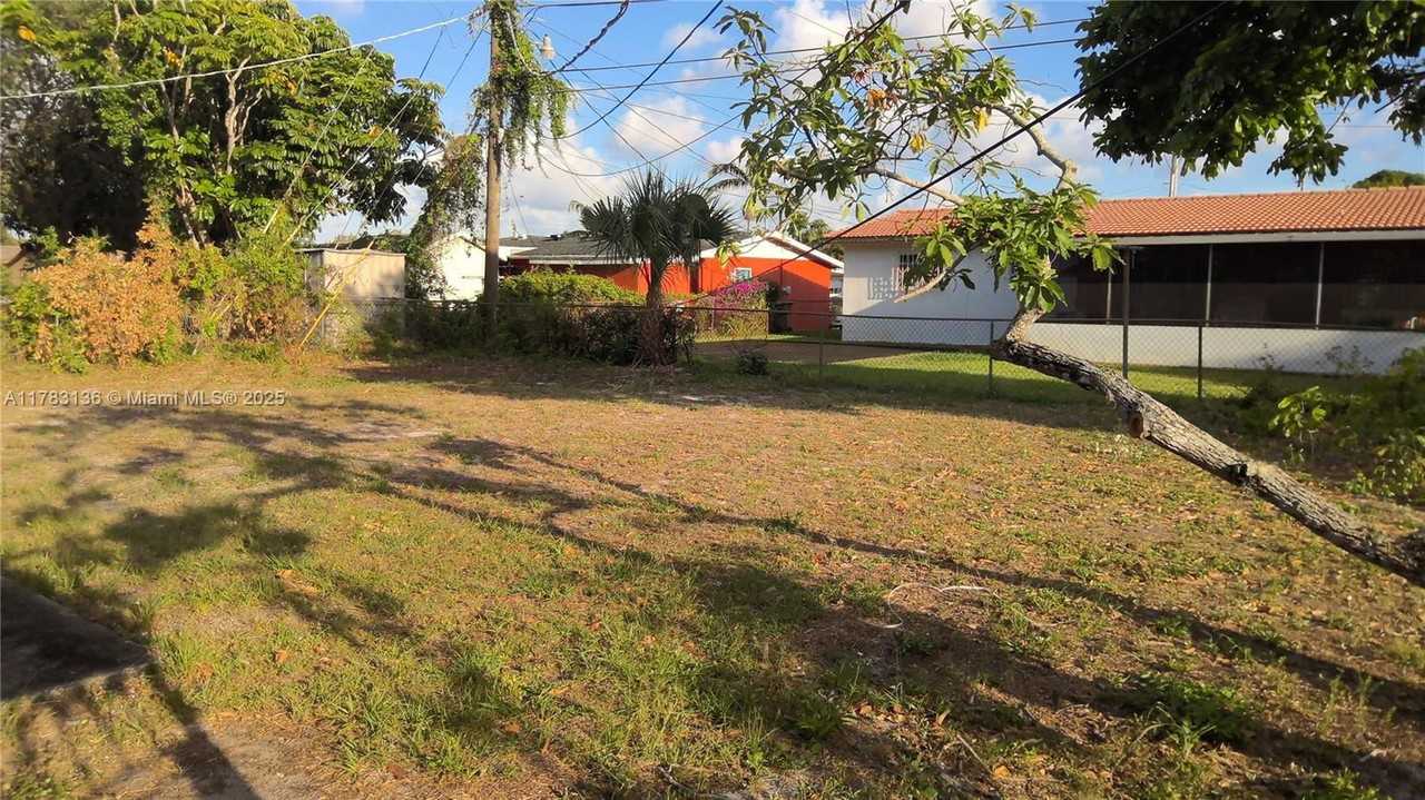 Nw 195th St - Photo 2 of 8