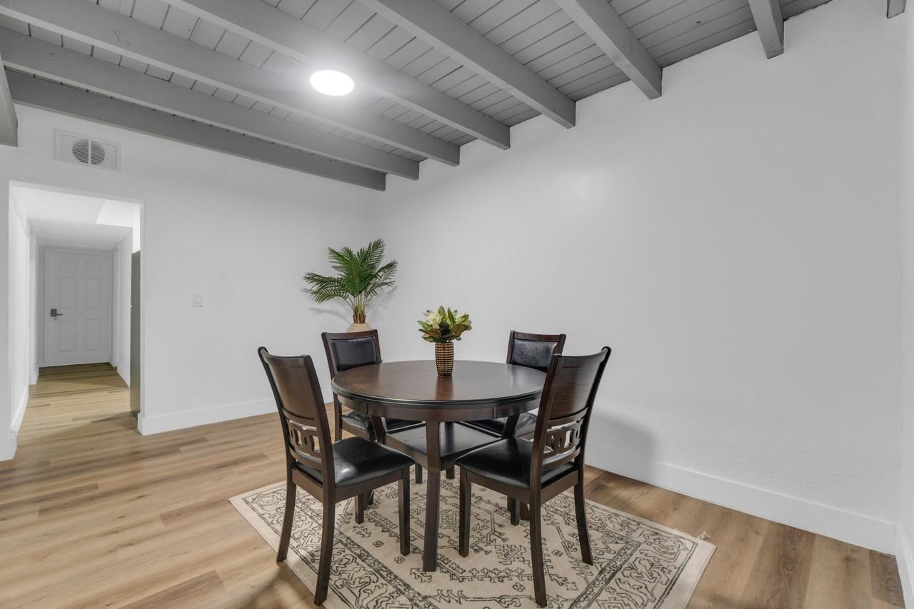 Ne 148th St - Photo 7 of 9