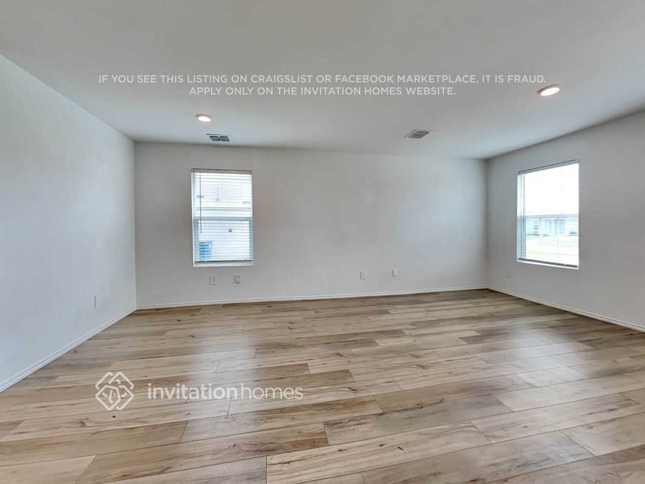 3072 Wallace Wells Ct - Photo 3 of 18