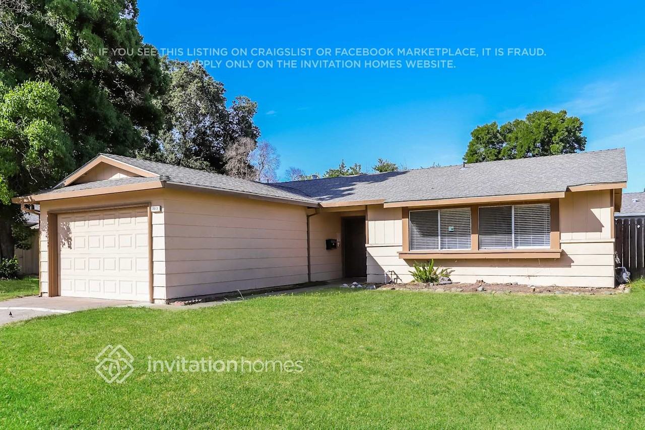 7013 Salmon River Dr - Photo 3 of 17