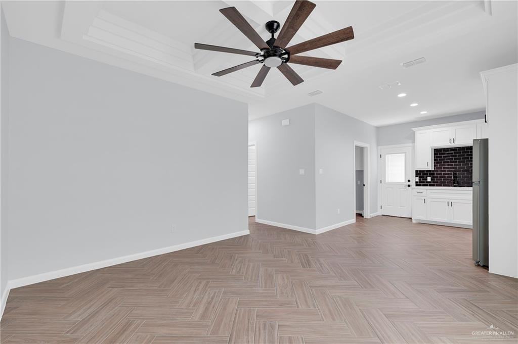 3307 Aurora Ln - Photo 6 of 20