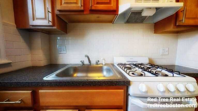 1144 Commonwealth Ave #18 - Photo 2 of 5