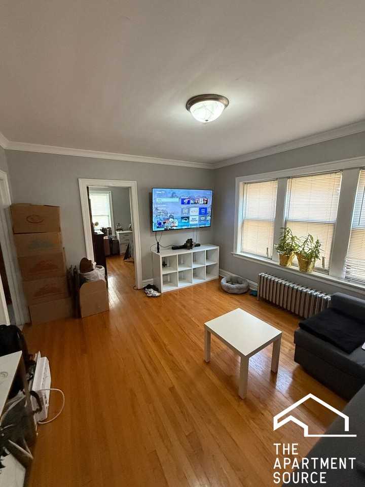 1645 Gunderson Ave #1R - Photo 2 of 6