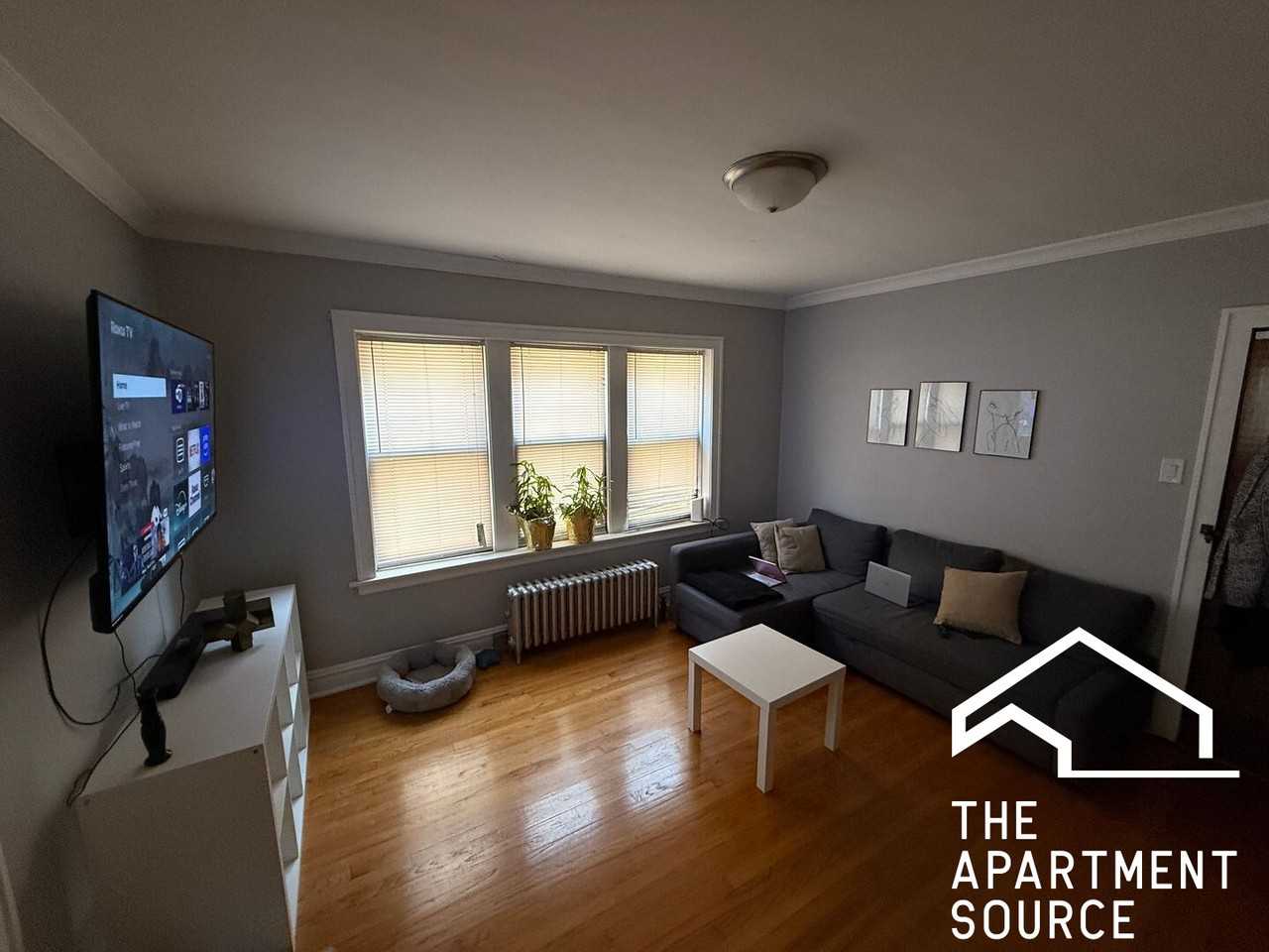 1645 Gunderson Ave #1R - Photo 3 of 6