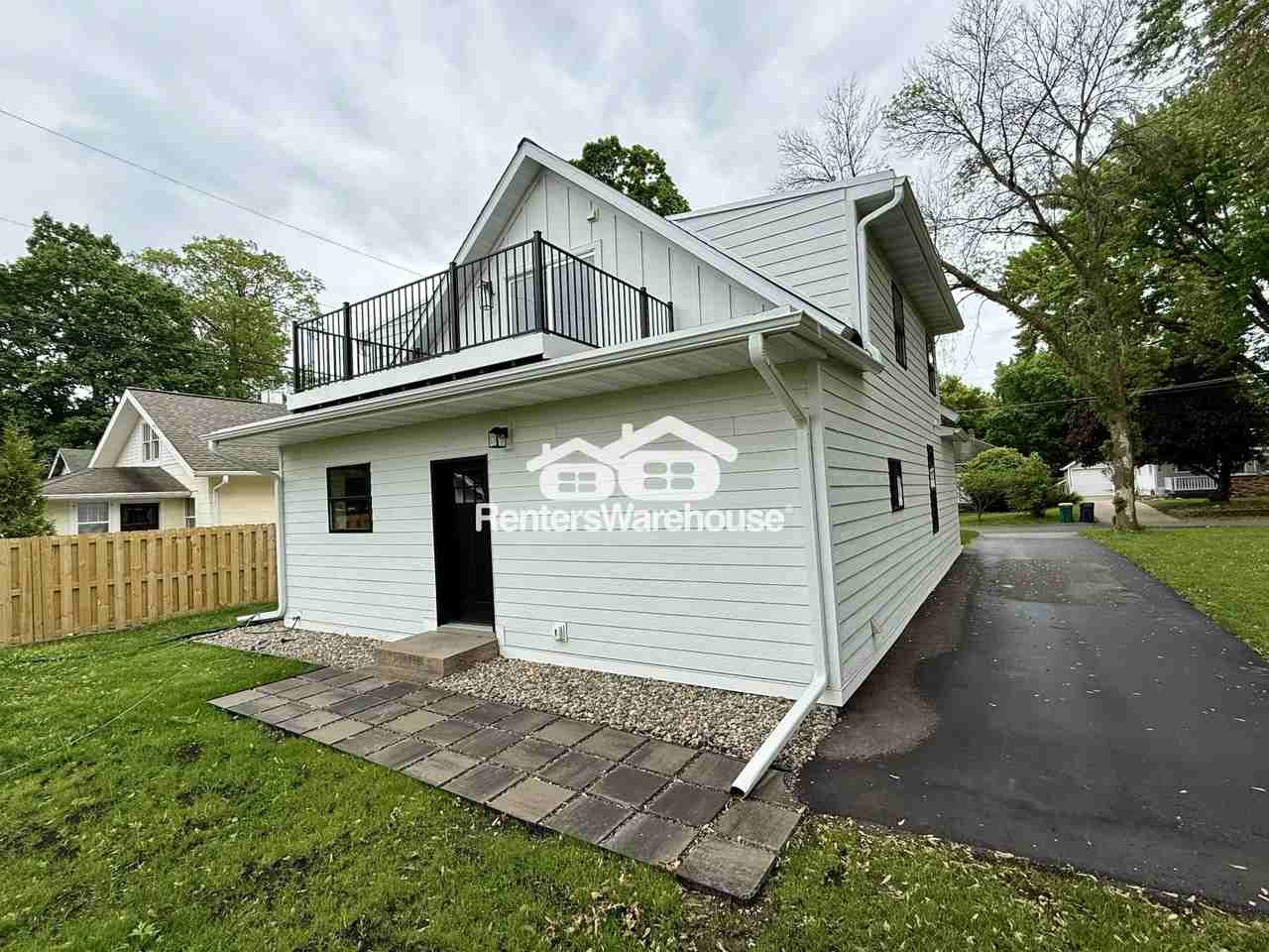3460 Livingston Ave - Photo 3 of 43