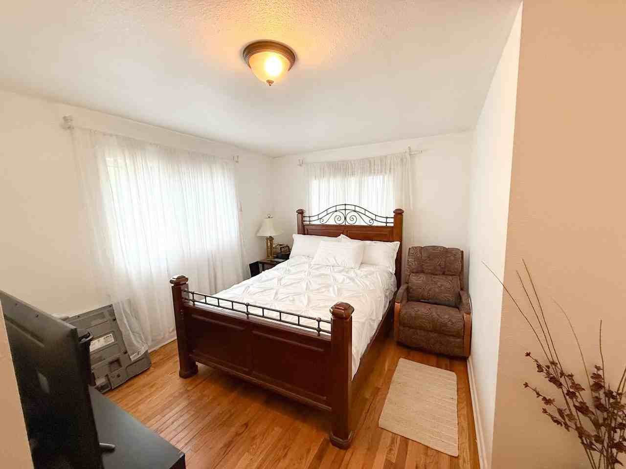 119 Plum Primary Bedroom – Old Town Apartment Near CSU – $850 - Photo 4 of 50