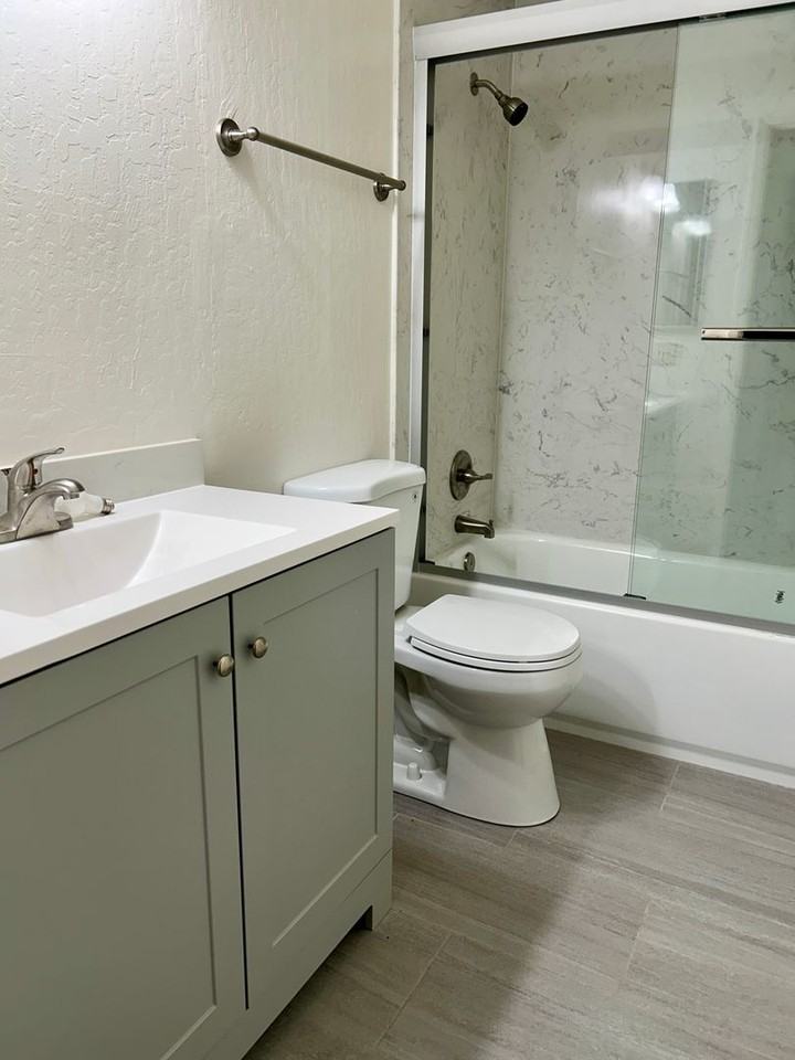 2203 Olivegate Ln - Photo 2 of 8