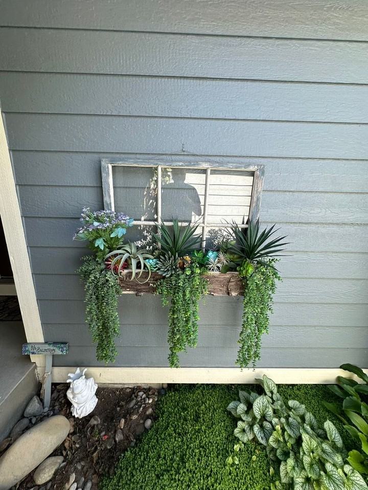 2721 Hidden Spring Dr - Photo 3 of 37