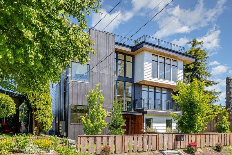 8308 25th Ave Nw - Photo 3 of 38