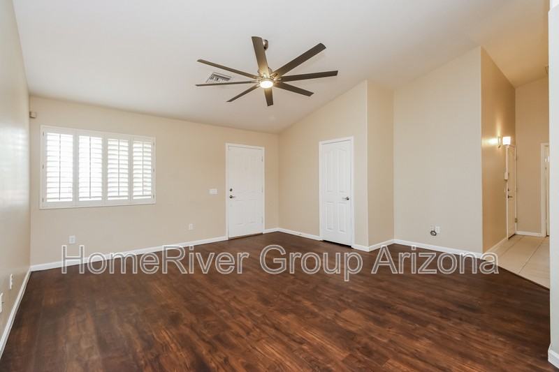 7002 E Exmoor Dr - Photo 2 of 17