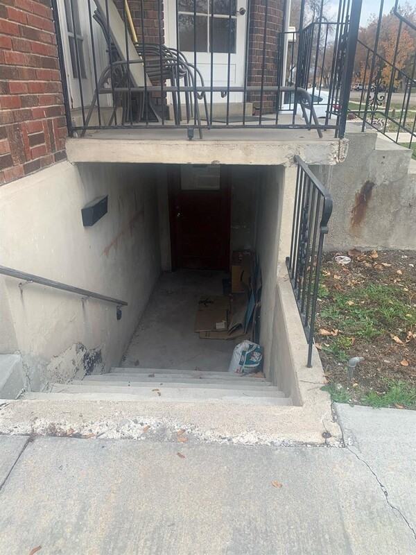 137 N Tremont St - Photo 2 of 10