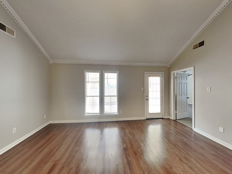 4339 Crimson Leaf Cv - Photo 4 of 22