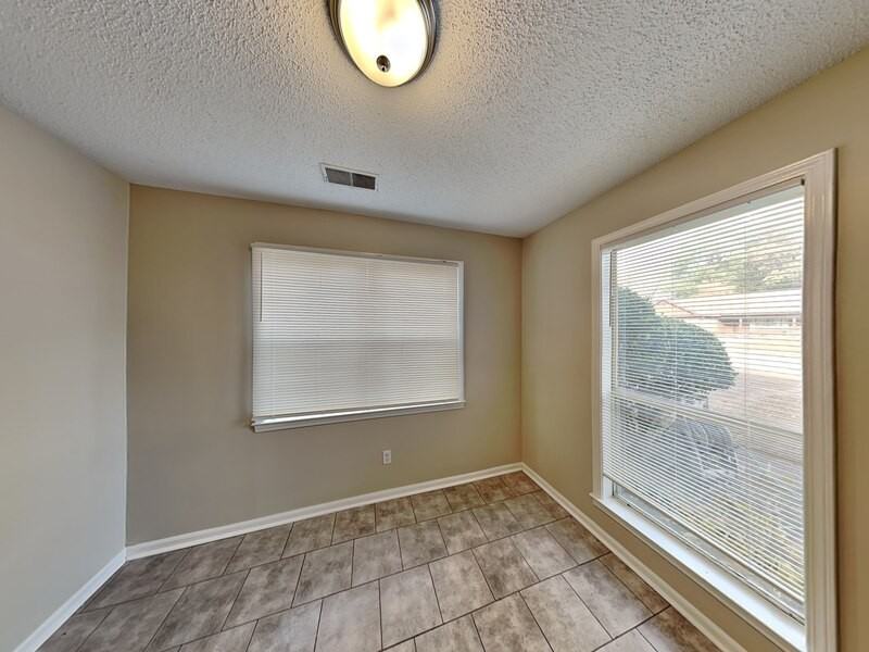 4339 Crimson Leaf Cv - Photo 7 of 22