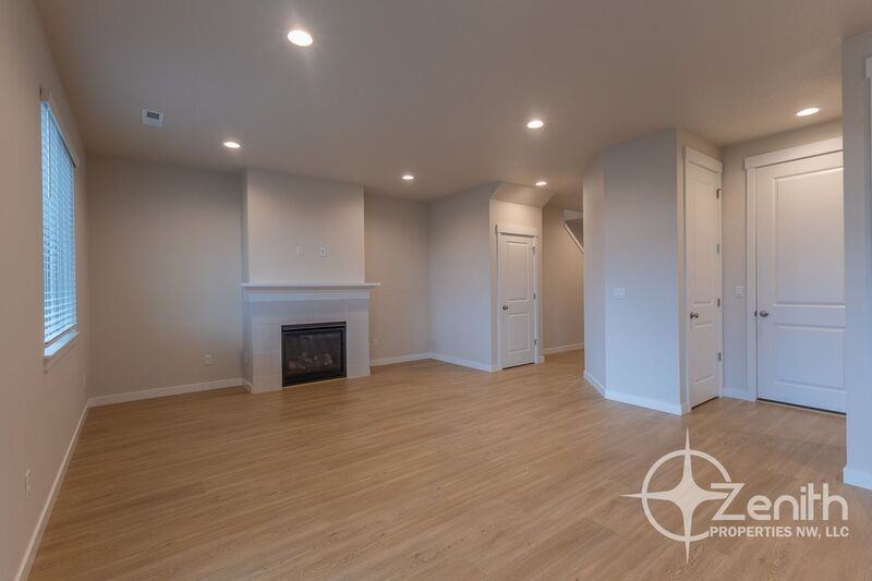 124 S 88th Dr - Photo 6 of 36