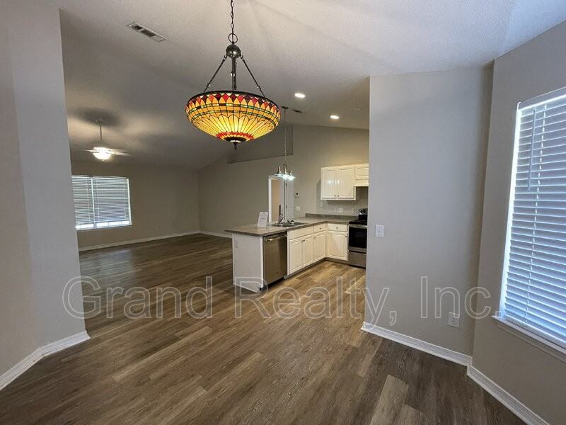 10337 Wailuku Dr - Photo 5 of 23