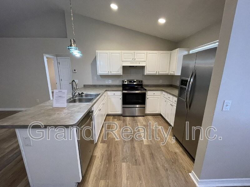 10337 Wailuku Dr - Photo 6 of 23
