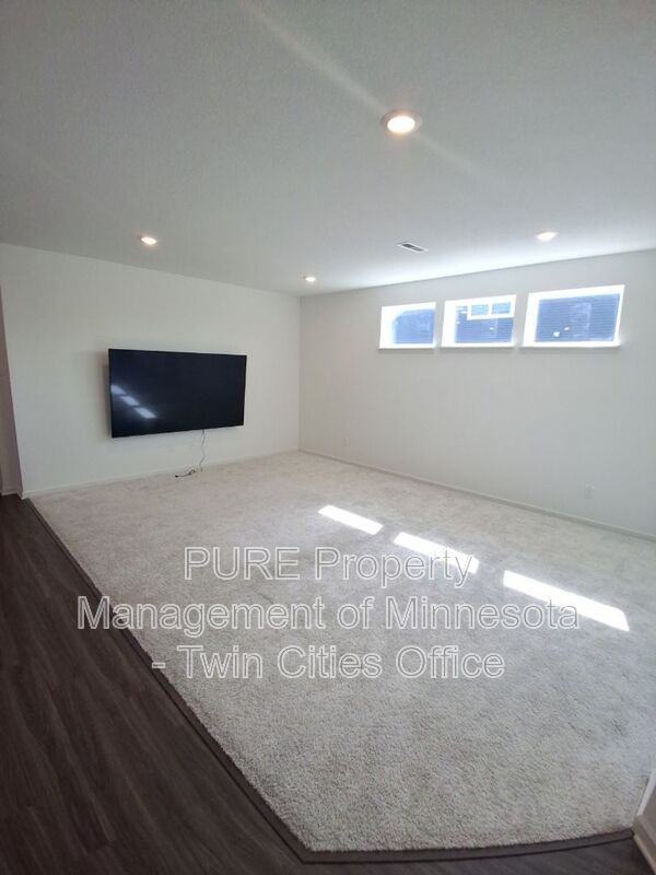 4654 Schilling Way - Photo 3 of 29