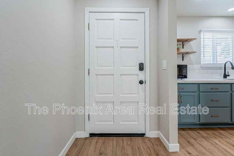 1102 N 72nd Pl - Photo 5 of 32