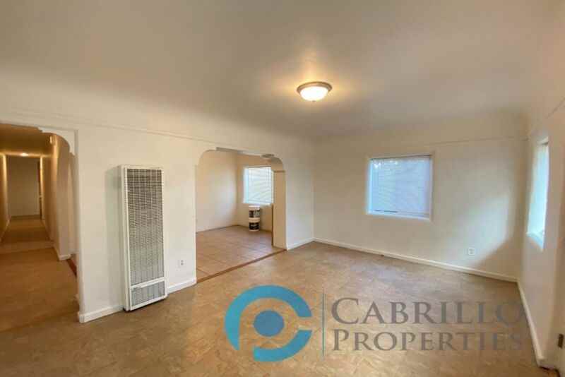 3087 J St - Photo 2 of 17