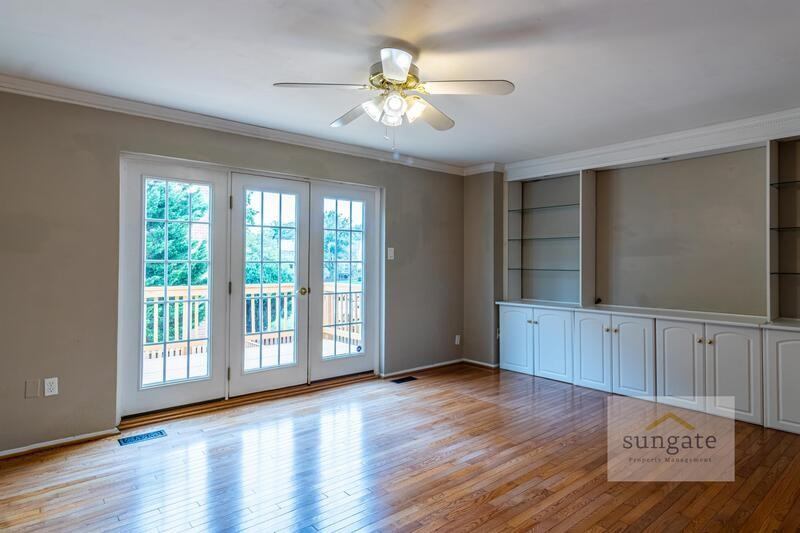 51 Blondell Ct - Photo 3 of 32