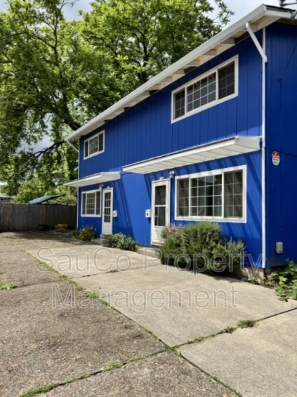 536 S Nebraska St - Photo 2 of 16