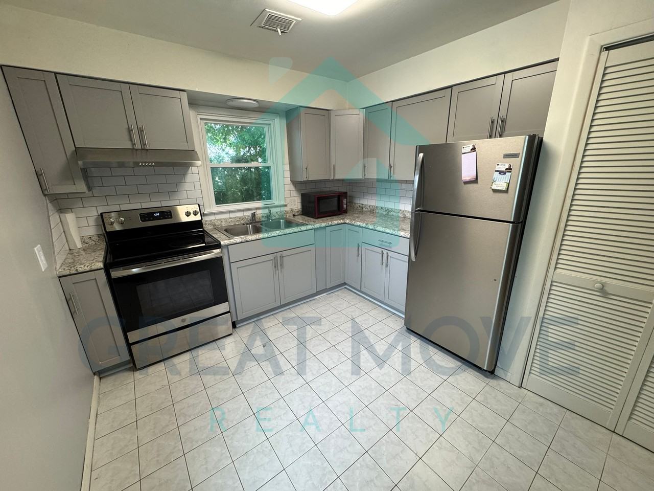 2220 10th St Sw #2220 - Photo 2 of 20