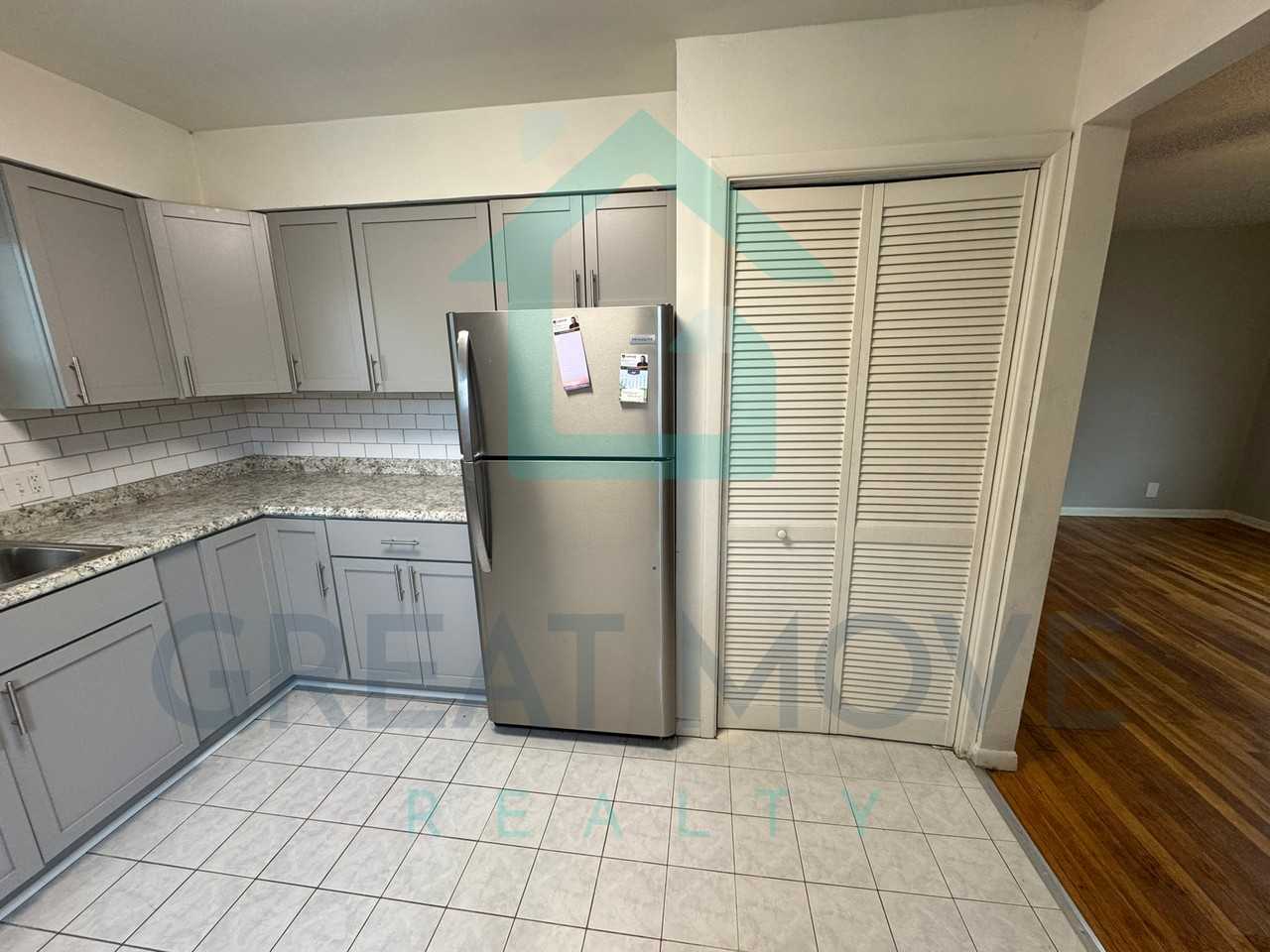 2220 10th St Sw #2220 - Photo 4 of 20