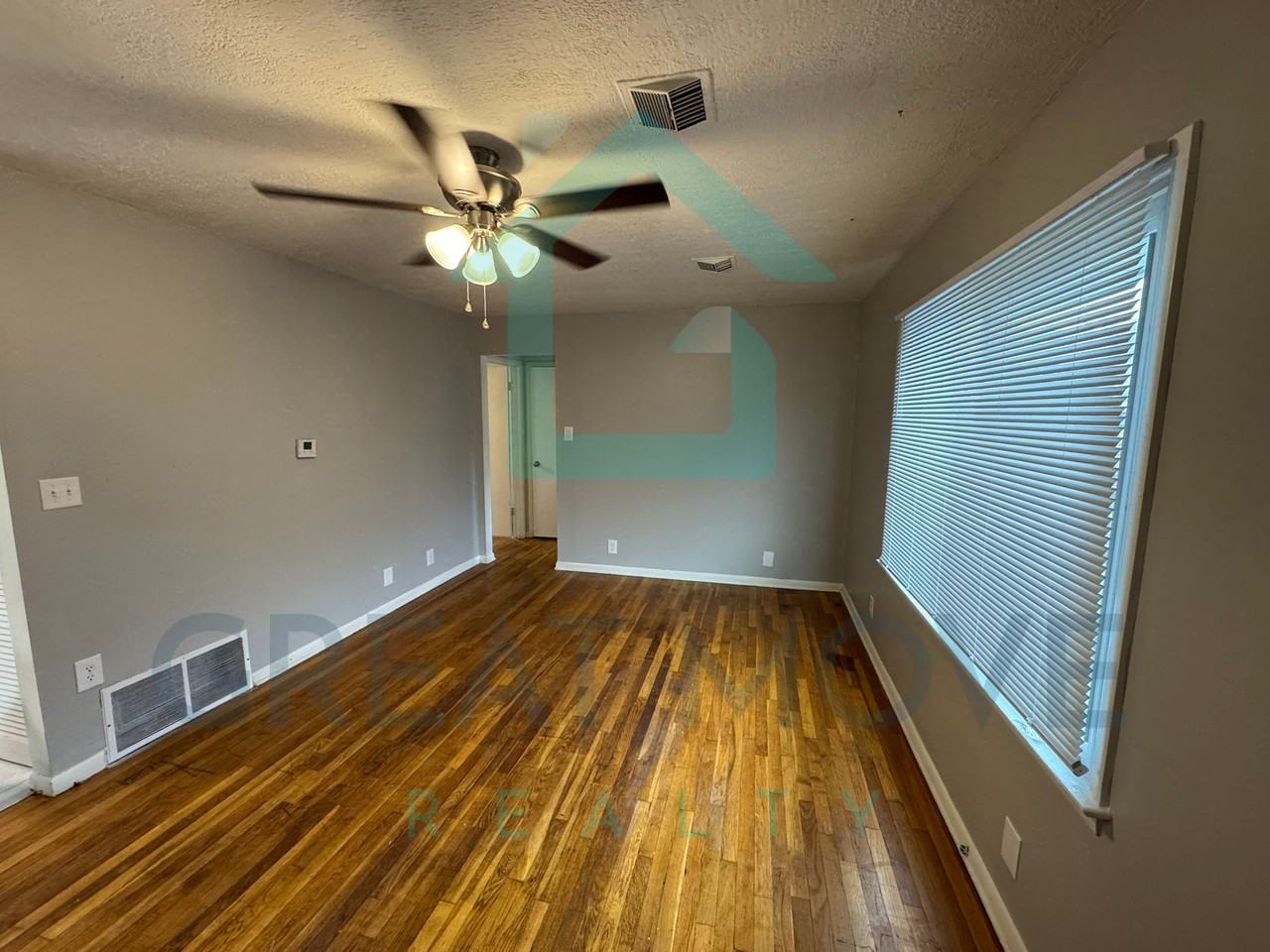 2220 10th St Sw #2220 - Photo 7 of 20