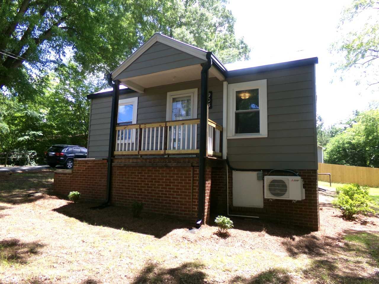 903 Corbin St - Photo 2 of 11