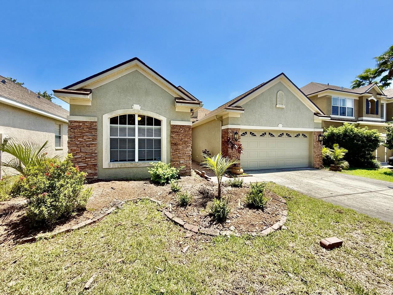 11242 Blacksmith Dr - Photo 3 of 38