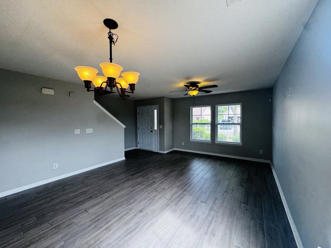 2237 Beauclair Ct - Photo 4 of 31