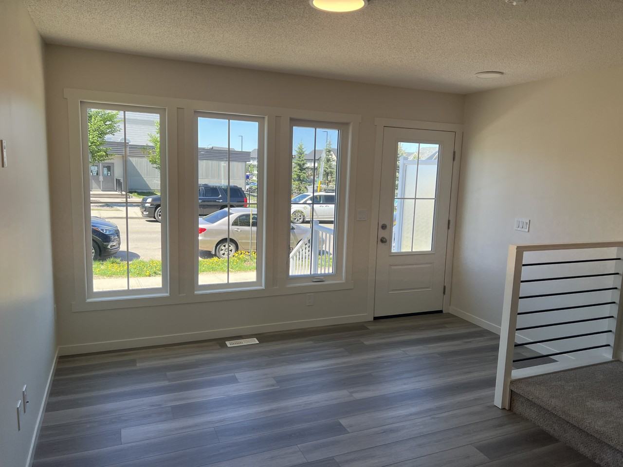 615 Secord Blvd Nw Null - Photo 2 of 17