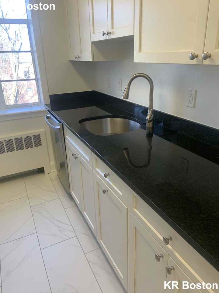 Alton Pl #4 - Photo 4 of 13