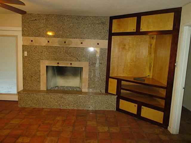 5608 Shadow Creek Ct - Photo 3 of 16