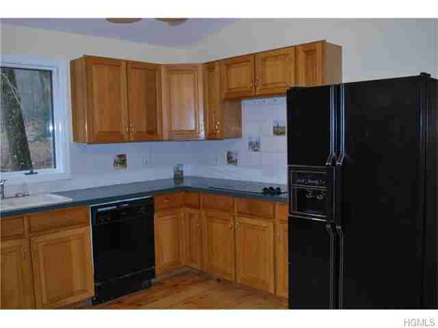 36 Cascade Lake Rd - Photo 3 of 12