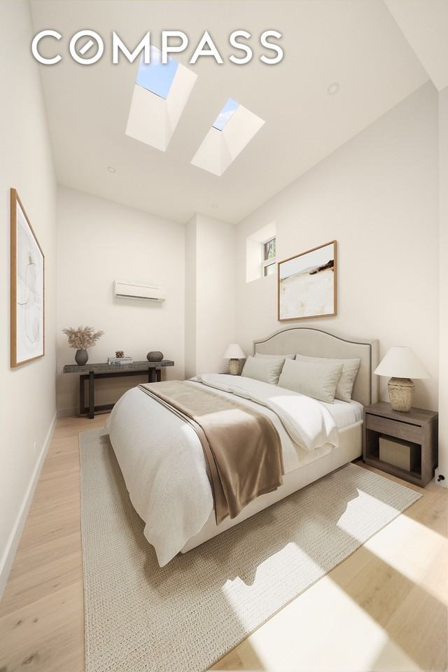 216 Grand St - Photo 5 of 12