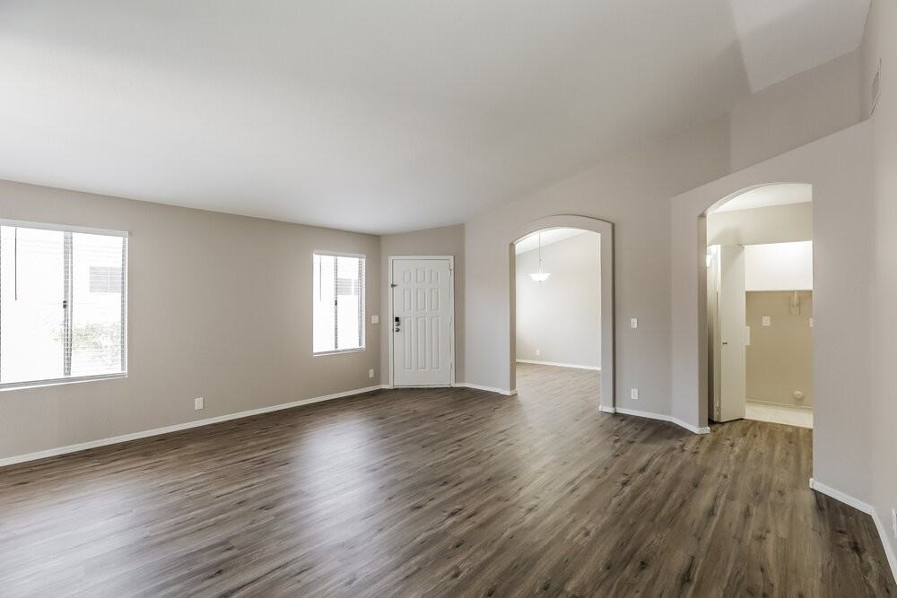 8871 W Morningside Dr - Photo 5 of 16