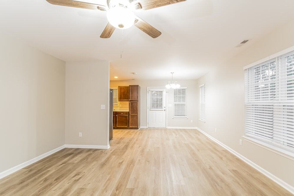 821 Skinner Dr - Photo 4 of 16