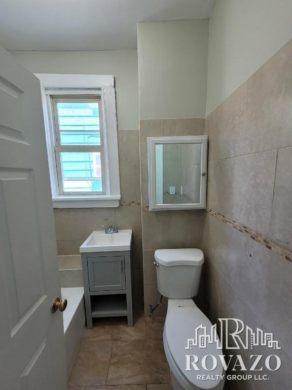 35-37 Hanford Street #2L - Photo 3 of 6