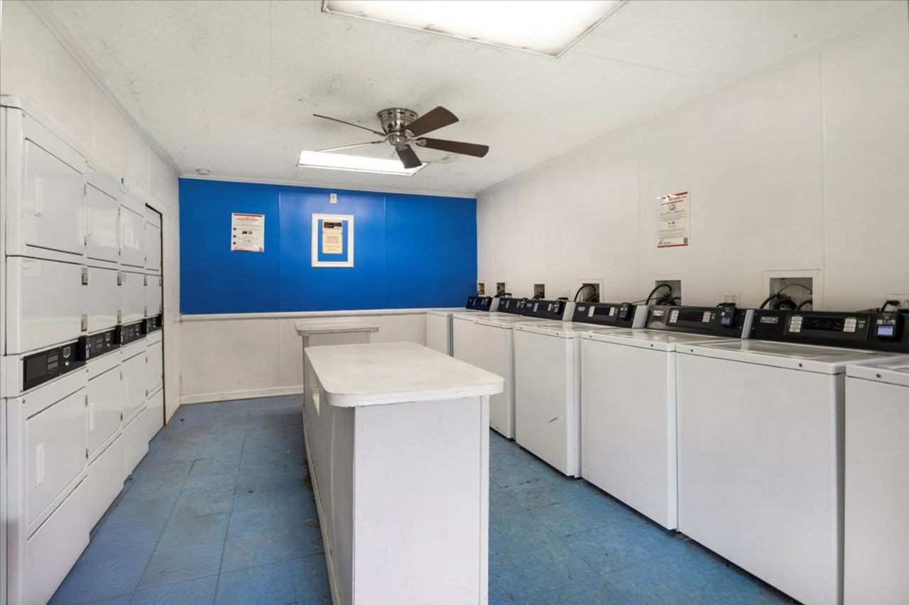 Welcome to Oxford Pointe Apartments – Comfortable Living with a Country Charm in Tyler, TX - Photo 5 of 5